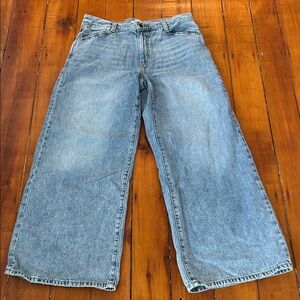 Women’s LEVI’S Baggy Wide Leg Jean ~size 32
